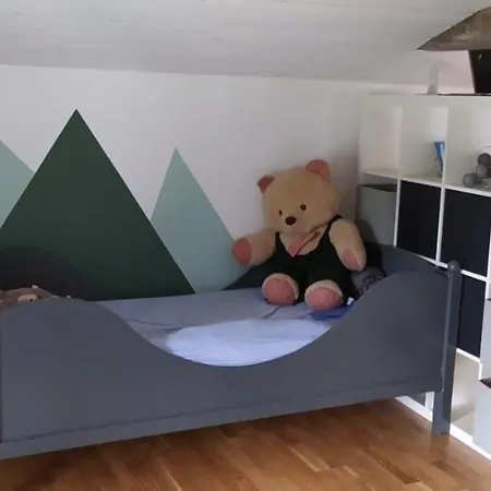 Сasa de vacaciones Maison De Famille, Grand Jardin Et Piscine Fermée Fontenay-le-Comte