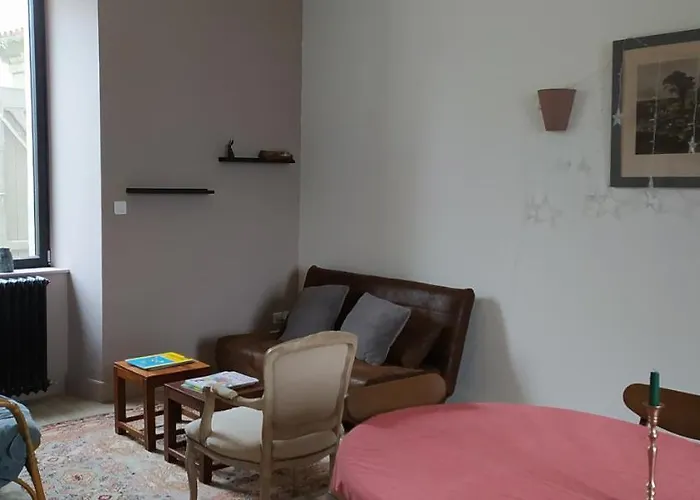 Nyaraló Maison De Famille, Grand Jardin Et Piscine Fermee