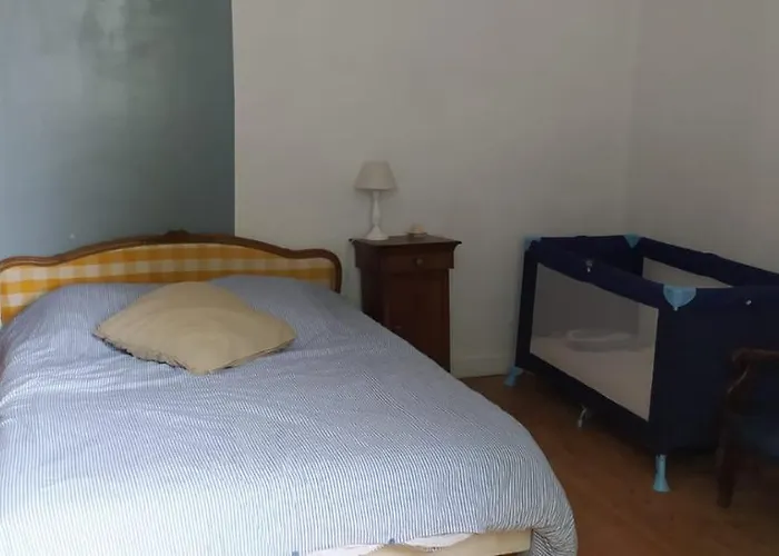 Maison De Famille, Grand Jardin Et Piscine Fermee Ferienhaus Fontenay-le-Comte